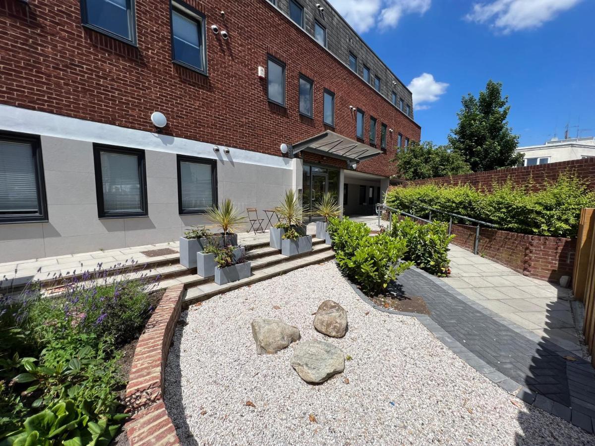 Prospect Quarter Apartments In Old Town Swindon Esterno foto